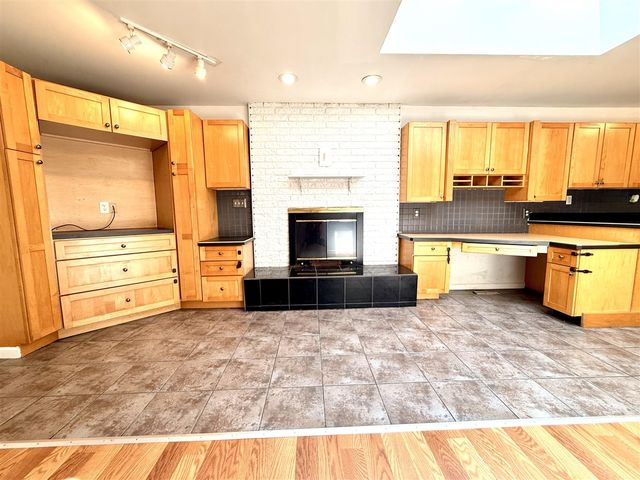 15860 Lexington, Redford, MI 48239