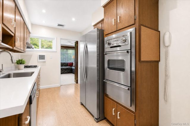 21909 Peck Avenue, Queens Village, NY 11427