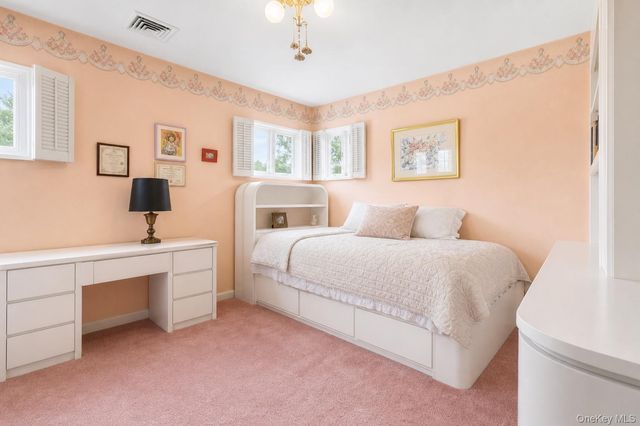 21909 Peck Avenue, Queens Village, NY 11427