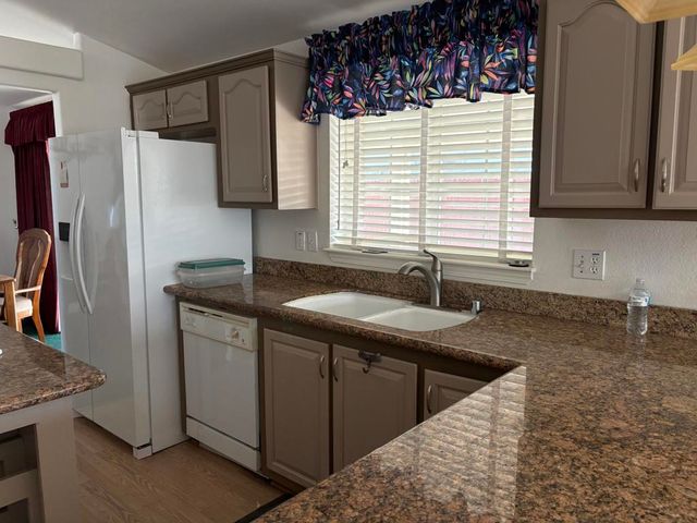 38595 Commons Valley Drive, Palm Desert, CA 92260