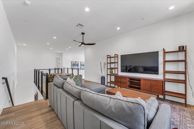 3270 Amaretto Way, Sparks, NV 89441