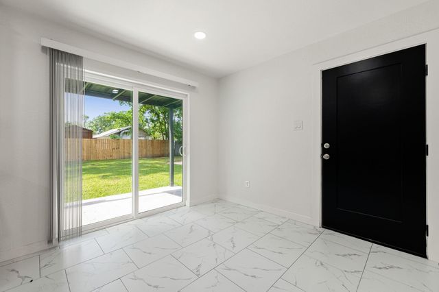 7990 Sparta Street, Houston, TX 77028