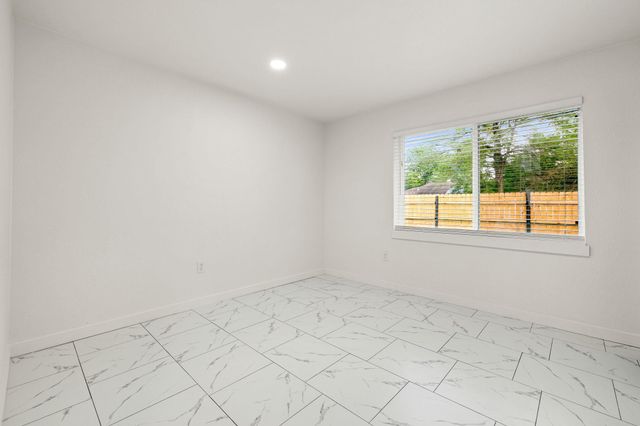 7990 Sparta Street, Houston, TX 77028