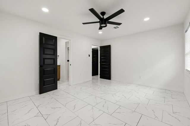 7990 Sparta Street, Houston, TX 77028