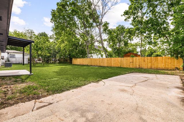 7990 Sparta Street, Houston, TX 77028