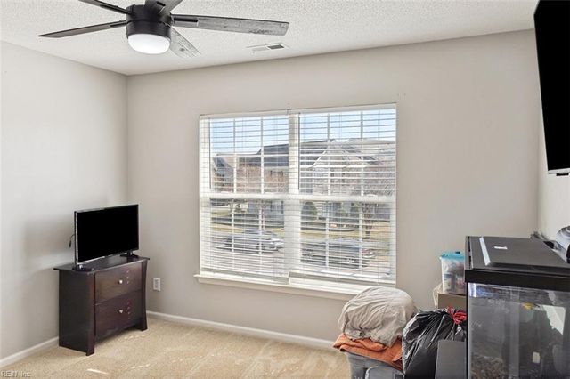 1307 Cheriton LN, Suffolk, VA 23434