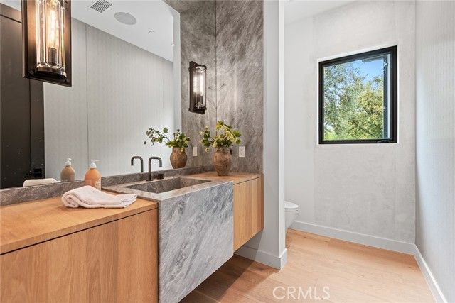 5373 JED SMITH Road, Hidden Hills, CA 91302