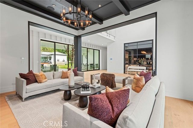 5373 JED SMITH Road, Hidden Hills, CA 91302