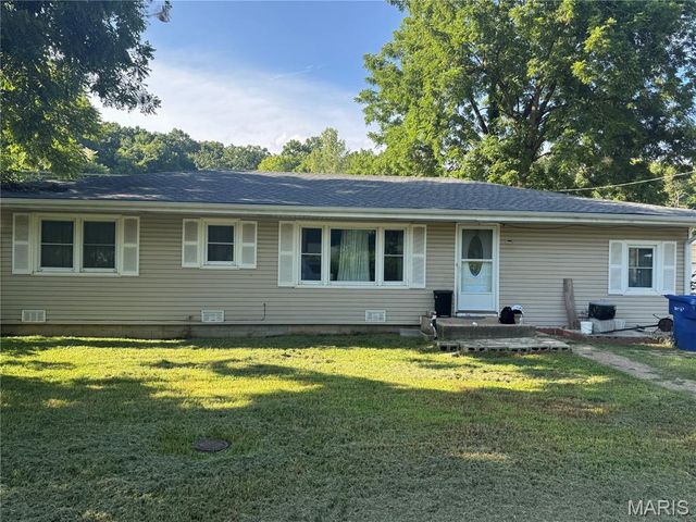 1802 Pearson Street, Waynesville, MO 65583