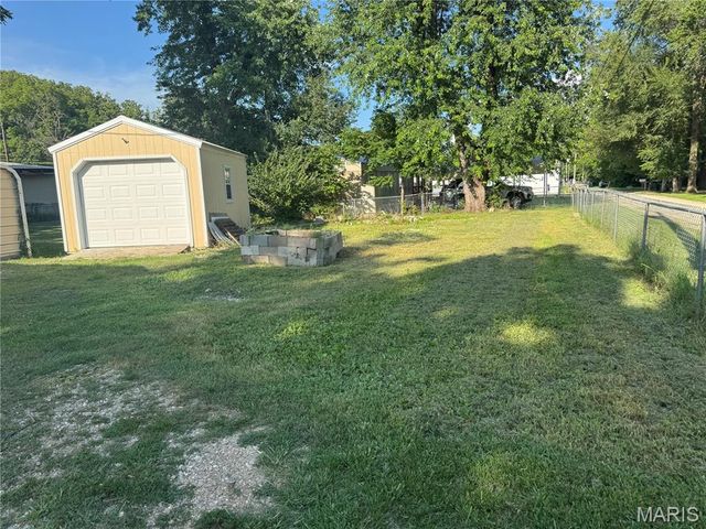 1802 Pearson Street, Waynesville, MO 65583