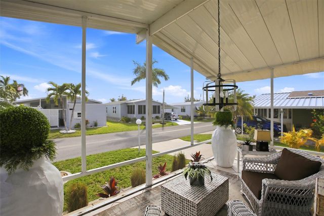 701 AQUI ESTA DRIVE 52, Punta Gorda, FL 33950