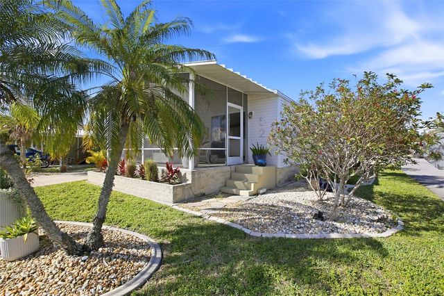 701 AQUI ESTA DRIVE 52, Punta Gorda, FL 33950