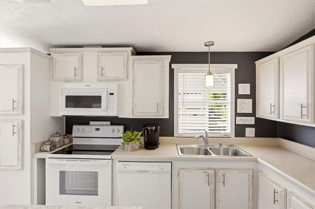 701 AQUI ESTA DRIVE 52, Punta Gorda, FL 33950