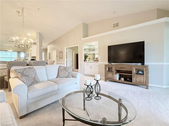 8580 Naples Heritage DR 621, Naples, FL 34112
