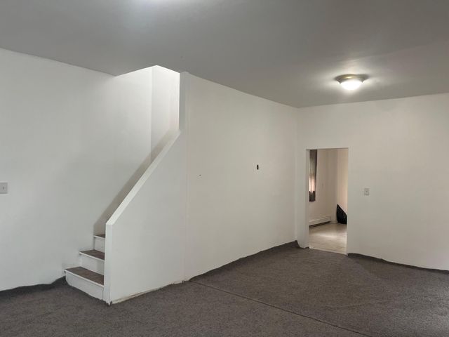 16 Doe Place, Staten Island, NY 10310