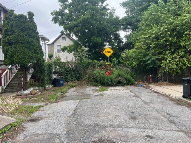 16 Doe Place, Staten Island, NY 10310