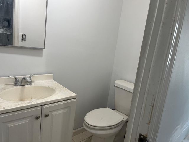 16 Doe Place, Staten Island, NY 10310