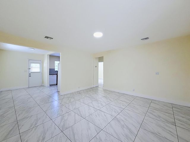 2037 Washington Street, Hollywood, FL 33020