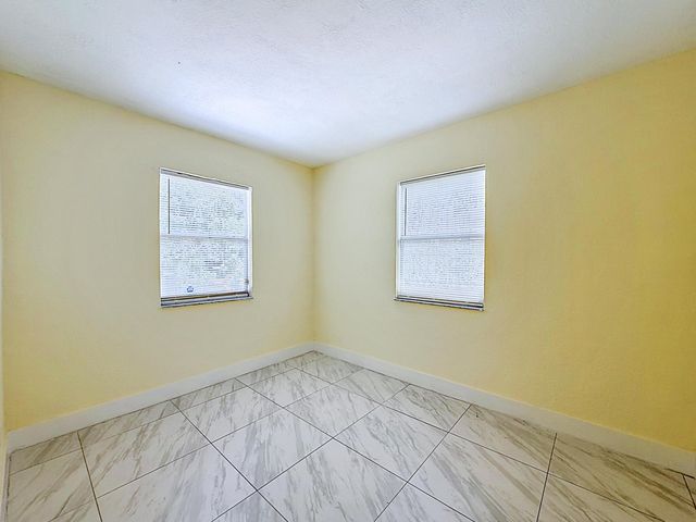 2037 Washington Street, Hollywood, FL 33020