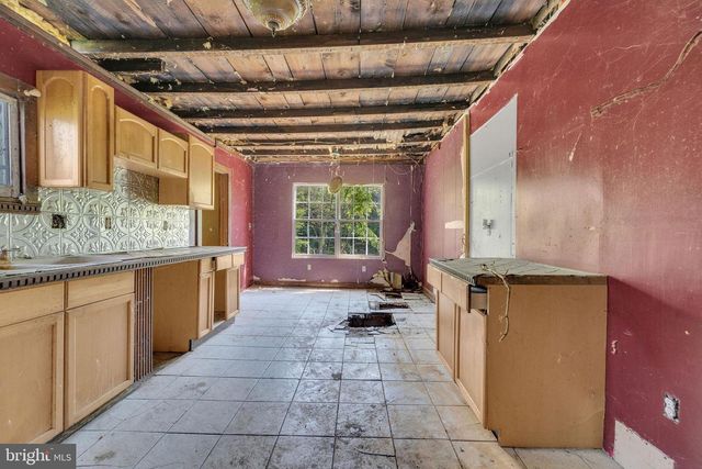 2528 MARKET ST, Port Norris, NJ 08349