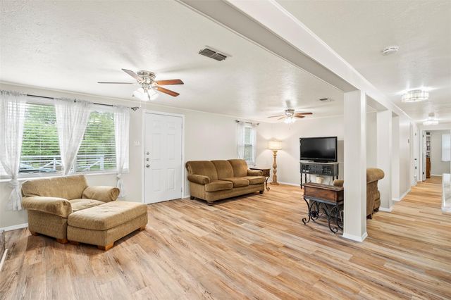 51 Cliffside CIR, Belton, TX 76513