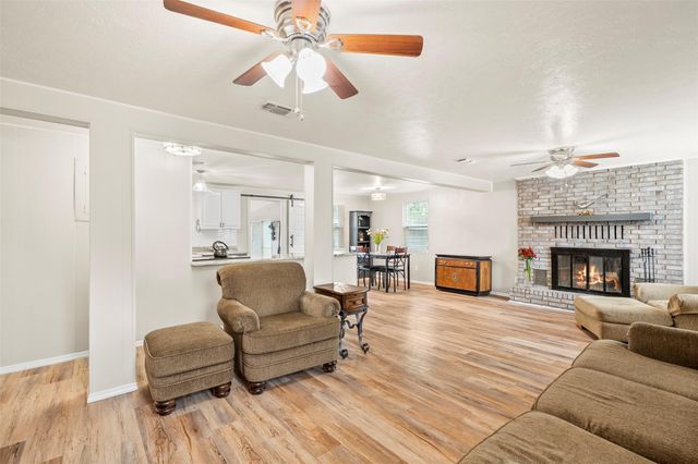 51 Cliffside CIR, Belton, TX 76513