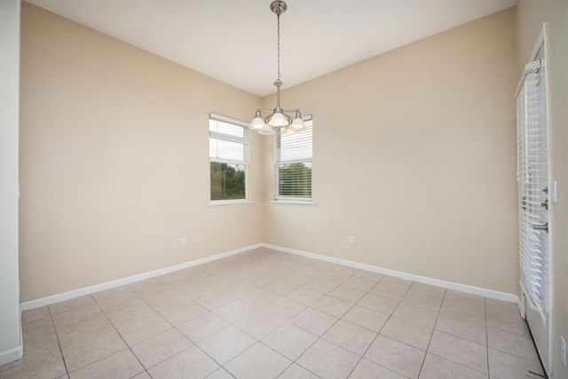 7910 Walerga Rd #706, Antelope, CA 95843