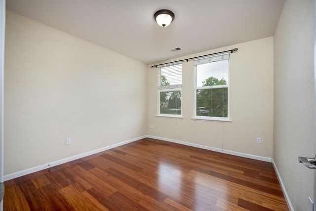 7910 Walerga Rd #706, Antelope, CA 95843