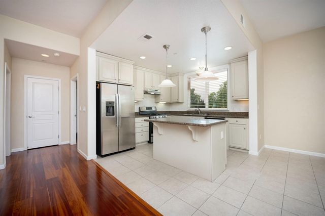 7910 Walerga Rd #706, Antelope, CA 95843
