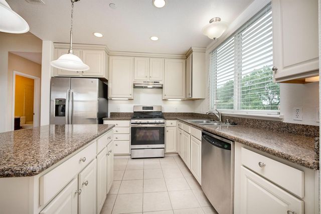 7910 Walerga Rd #706, Antelope, CA 95843