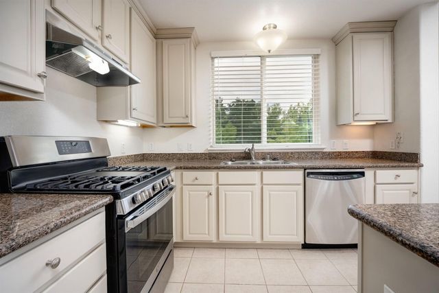 7910 Walerga Rd #706, Antelope, CA 95843