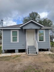 5109 Earline Street, Houston, TX 77016