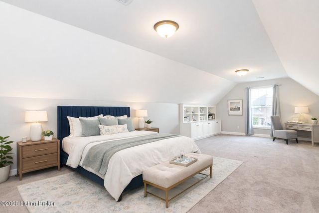 17400 Shakes Creek Dr, Louisville, KY 40023