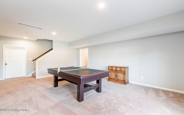 17400 Shakes Creek Dr, Louisville, KY 40023