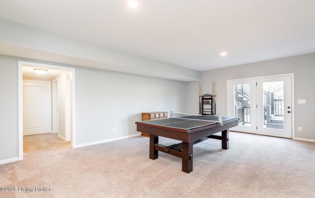 17400 Shakes Creek Dr, Louisville, KY 40023