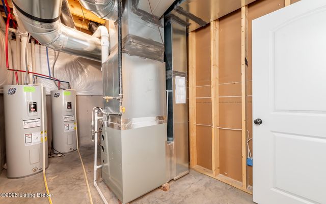 17400 Shakes Creek Dr, Louisville, KY 40023