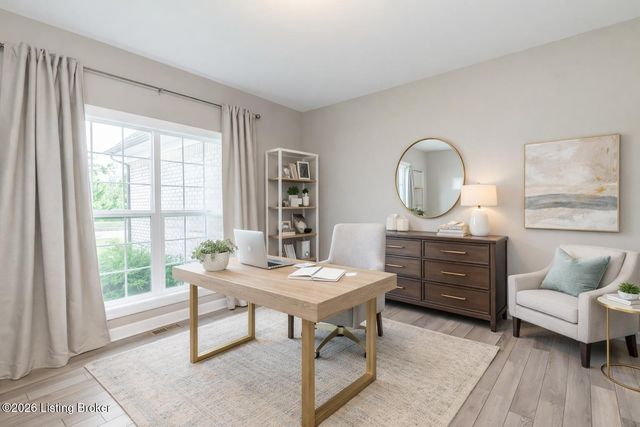 17400 Shakes Creek Dr, Louisville, KY 40023