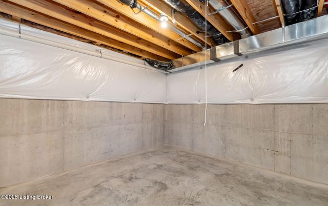 17400 Shakes Creek Dr, Louisville, KY 40023