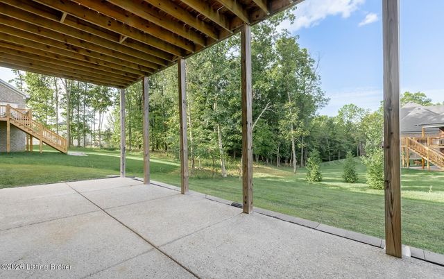 17400 Shakes Creek Dr, Louisville, KY 40023