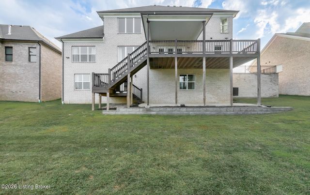 17400 Shakes Creek Dr, Louisville, KY 40023