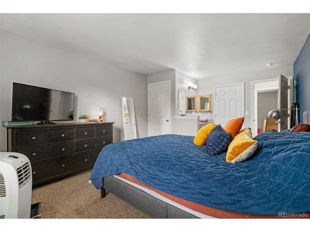 4432 Elkhart St, Denver, CO 80239