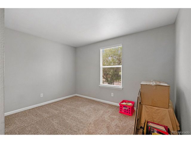 4432 Elkhart St, Denver, CO 80239