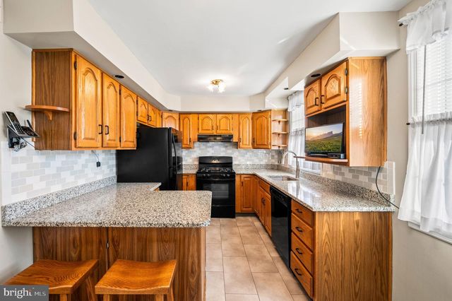 2746 FULLER STREET, Philadelphia, PA 19152