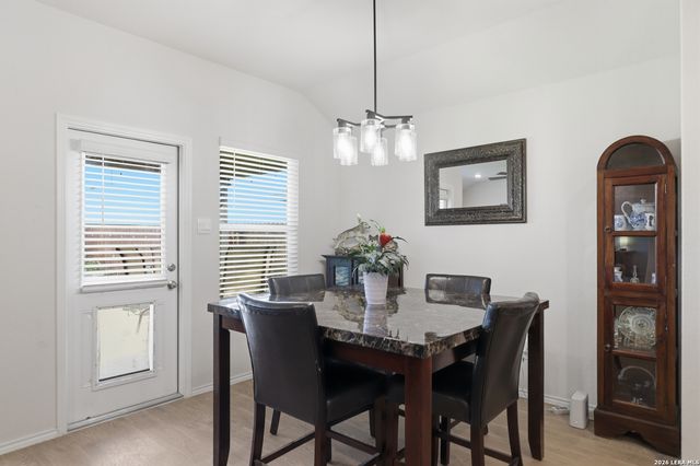 1004 Village Run, Seguin, TX 78155