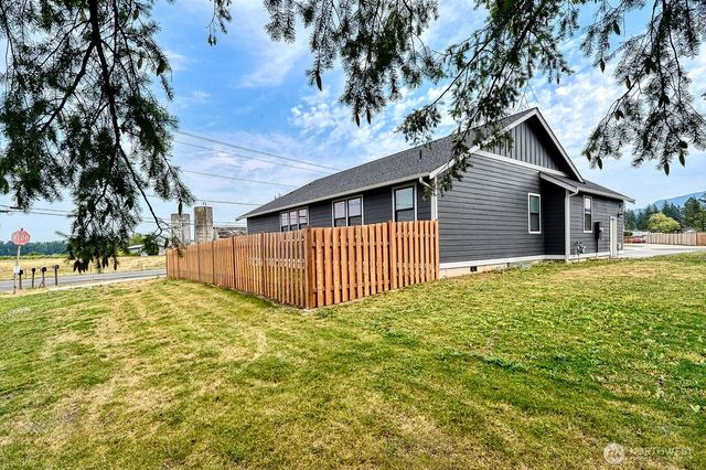 1112 Falcon Court, Everson, WA 98247