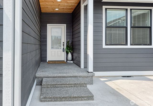 1112 Falcon Court, Everson, WA 98247