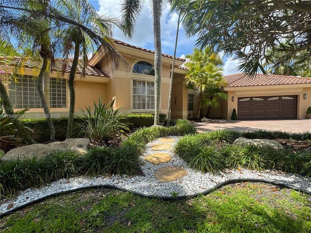 375 Sabal Way, Weston, FL 33326