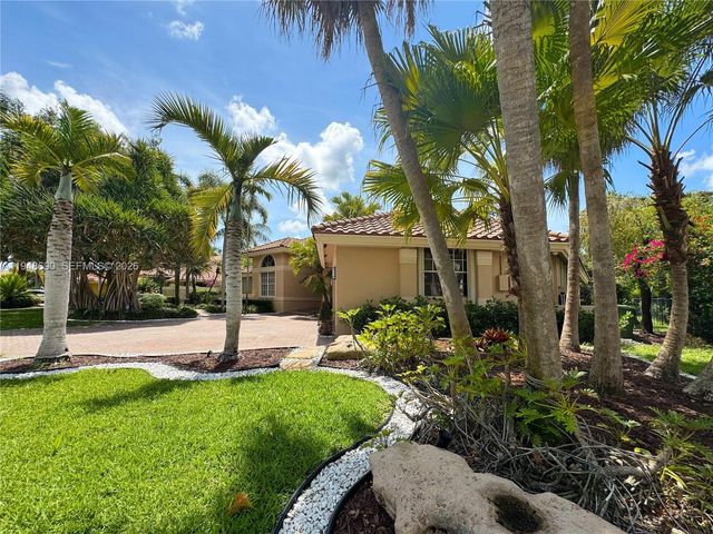 375 Sabal Way, Weston, FL 33326