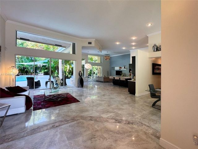 375 Sabal Way, Weston, FL 33326