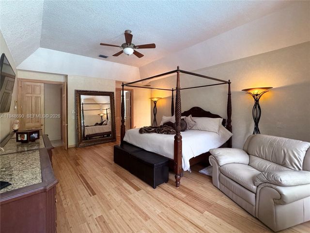 375 Sabal Way, Weston, FL 33326